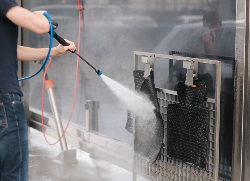 rubber car mats are easy cleaned